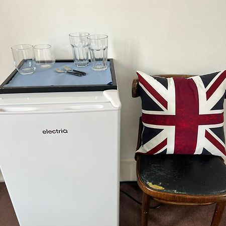 Islington Budget Guesthouse ลอนดอน ภายนอก รูปภาพ
