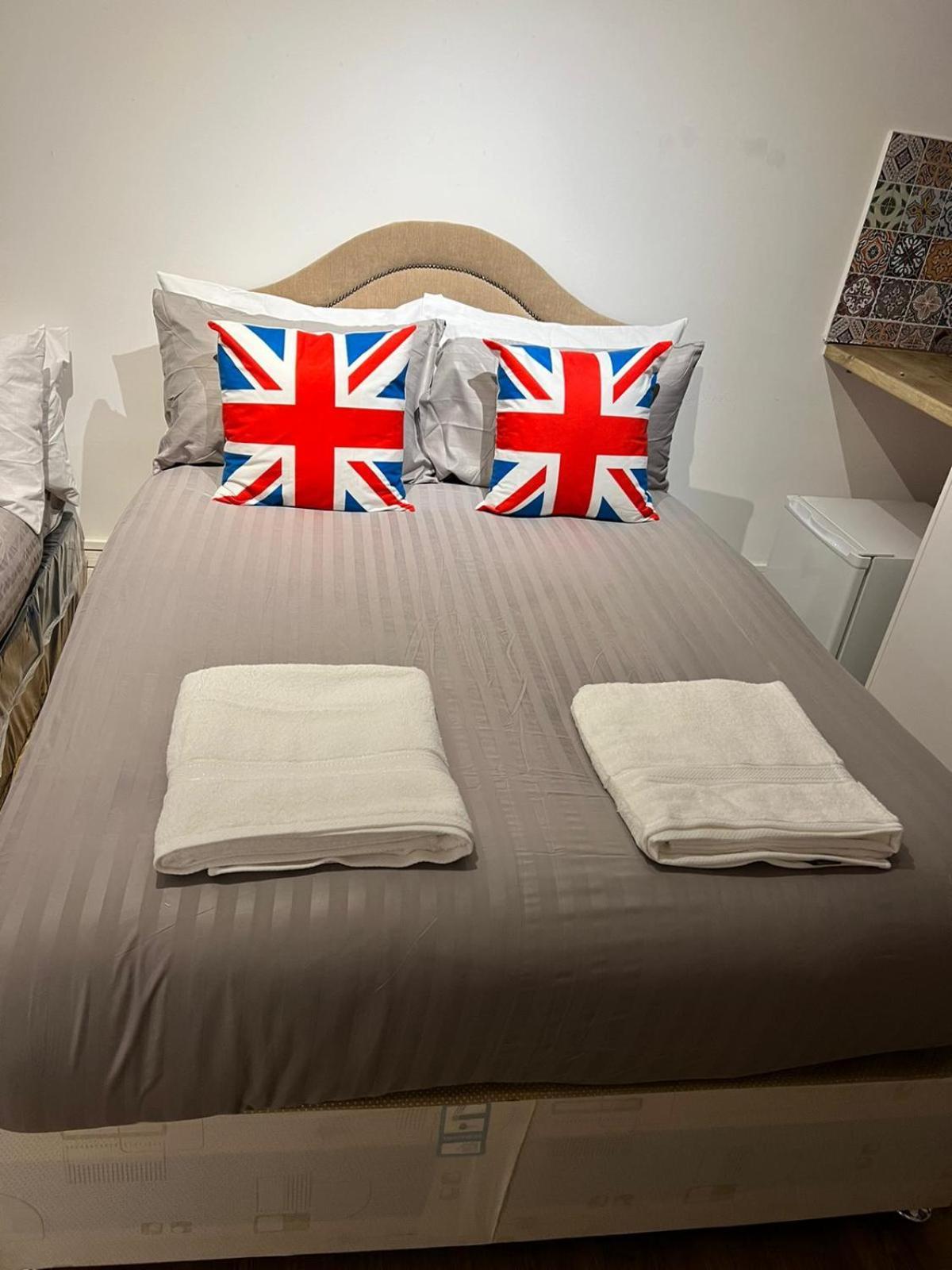 Islington Budget Guesthouse ลอนดอน ภายนอก รูปภาพ