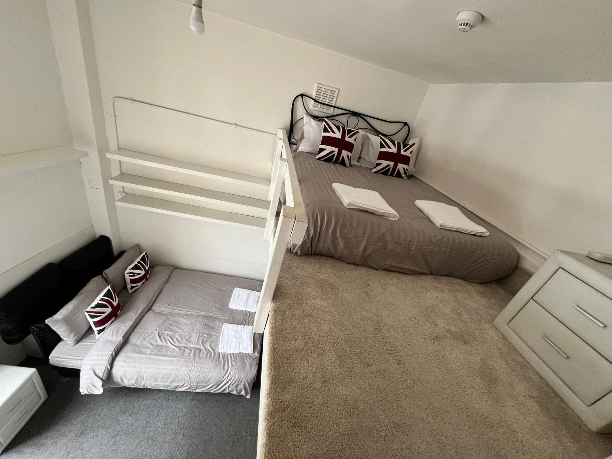 Islington Budget Guesthouse ลอนดอน ภายนอก รูปภาพ
